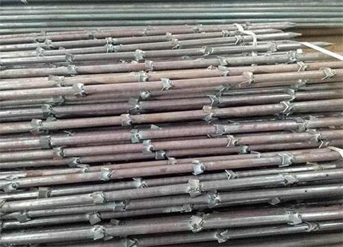 铜梁隧道钢花管